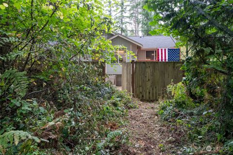 A home in Yelm