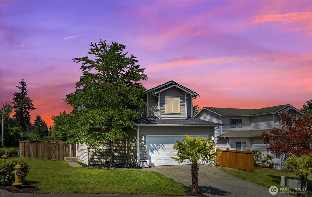 Photo of 2809 144th Street SW, Lynnwood, WA 98087 (MLS # 2380331)