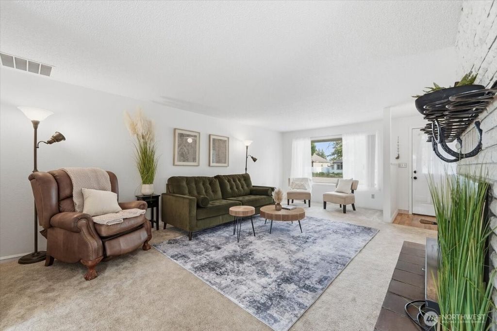 Photo of 309 W Walnut Street, Waterville, WA 98858 (MLS # 2523755)