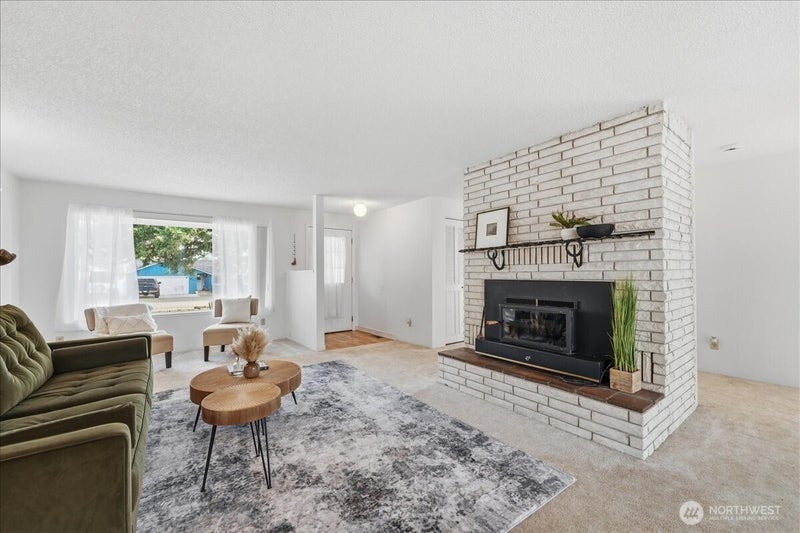 309 W Walnut Street