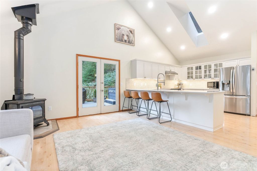 Photo of 21 Wisteria Lane, Bellingham, WA 98229 (MLS # 2485793)