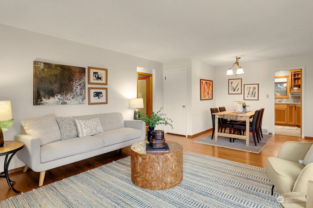 Photo of 933 NW 96th Street, Seattle, WA 98117 (MLS # 2195270)