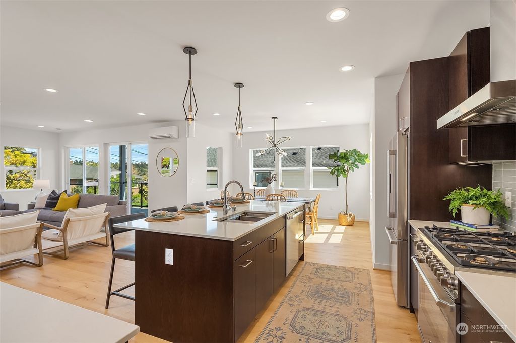 Photo of 5543 S Morgan Street, Seattle, WA 98118 (MLS # 2061280)