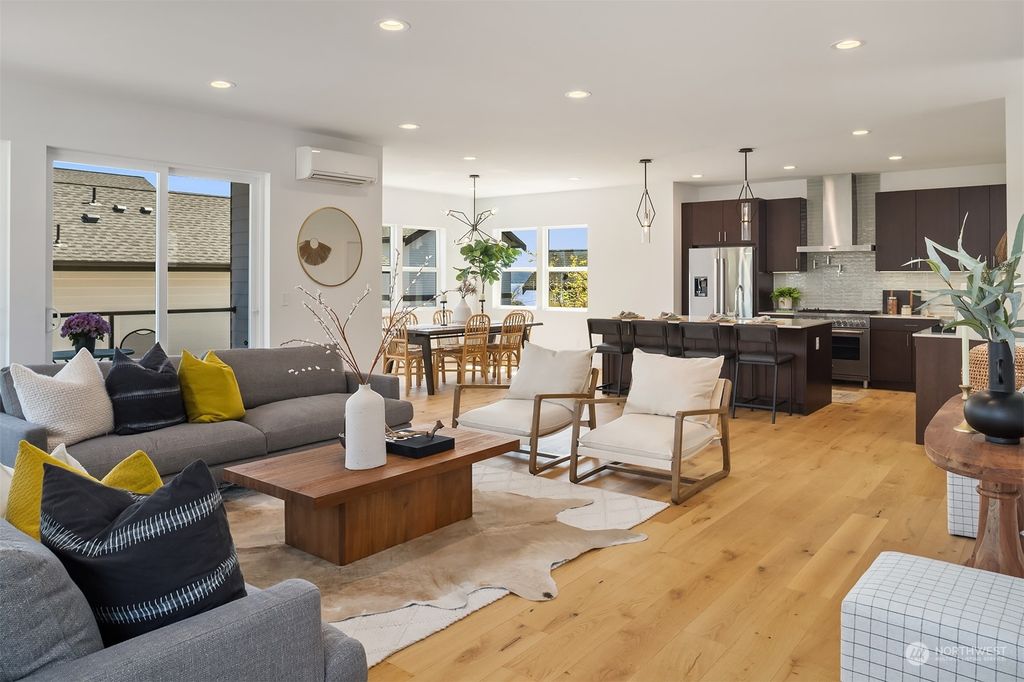 Photo of 5543 S Morgan Street, Seattle, WA 98118 (MLS # 2061280)