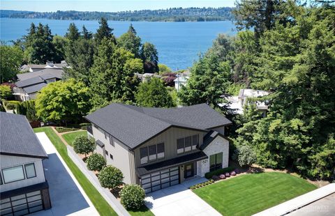 Photo of 621 13th Avenue W, Kirkland, WA 98033 (MLS # 2526561)