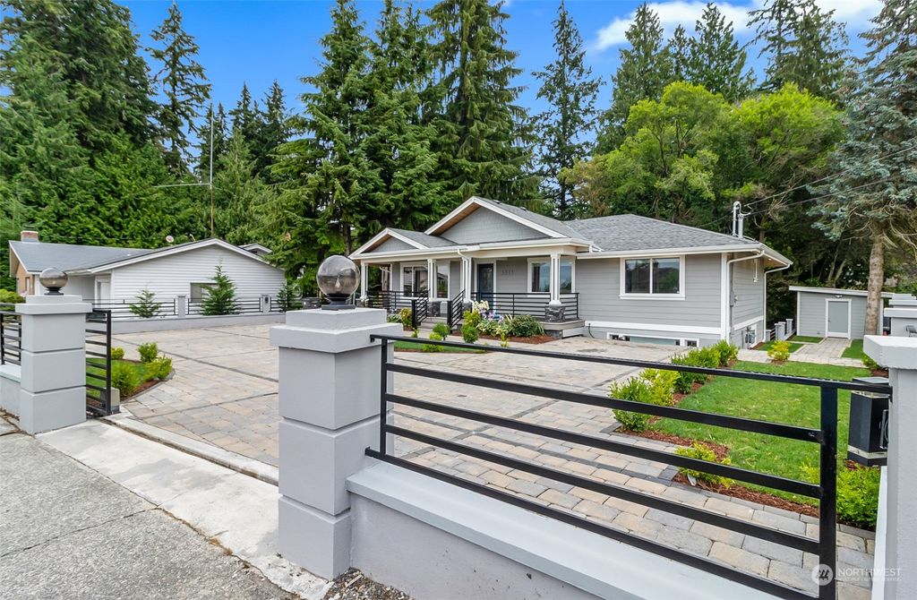 Photo of 5515 Beverly Lane, Everett, WA 98203 (MLS # 2272007)