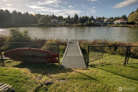 Photo of 292 NE Pearsall Street, Ocean Shores, WA 98569 (MLS # 2447628) Photo of 292 NE Pearsall Street, Ocean Shores, WA 98569 (MLS # 2447628)