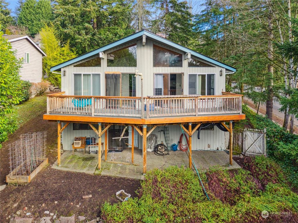 Photo of 9803 159th Place NE, Redmond, WA 98052 (MLS # 2324353)