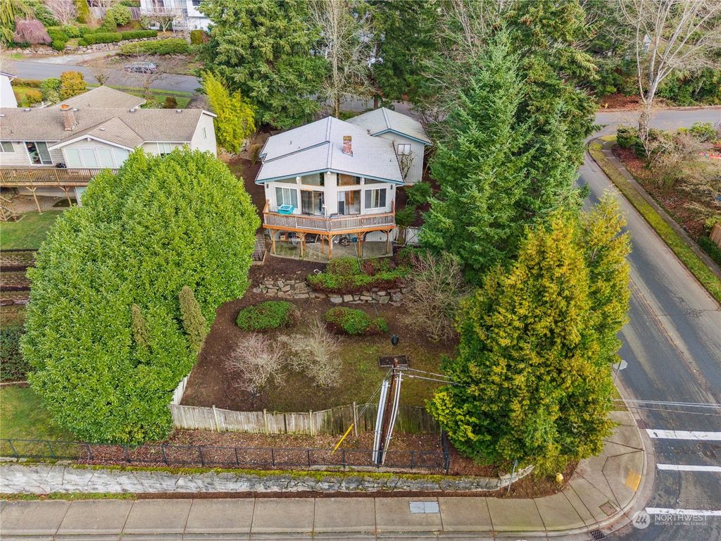 Photo of 9803 159th Place NE, Redmond, WA 98052 (MLS # 2324353)