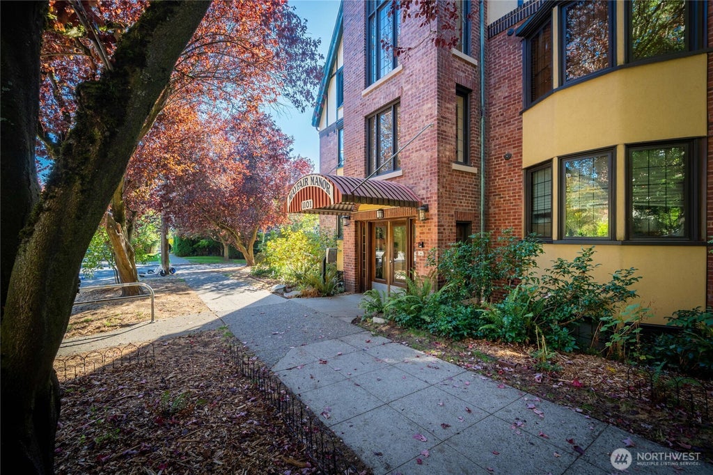 Photo of 1101 17th Avenue #404, Seattle, WA 98122 (MLS # 2582243)