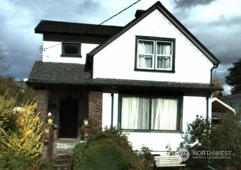 Photo of 926 NW 57th Street, Seattle, WA 98107 (MLS # 2235640)