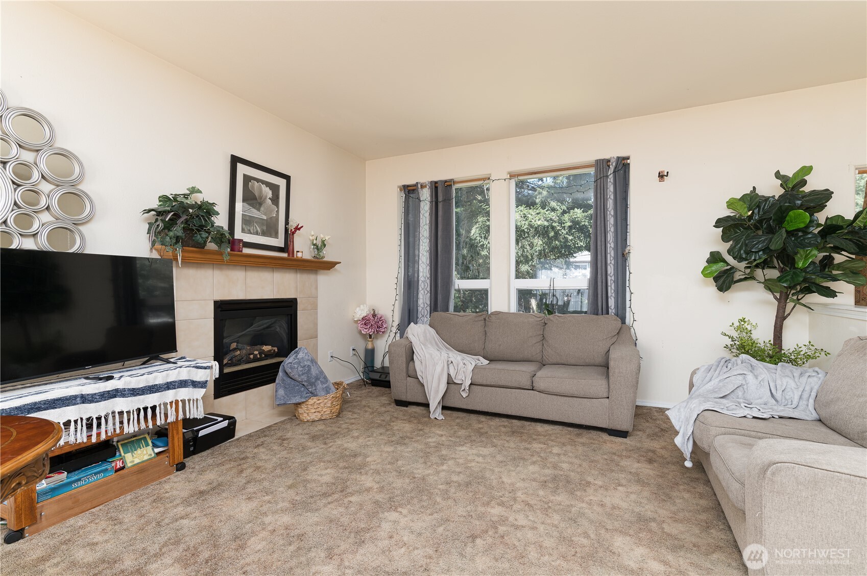 6331 Overland Trail