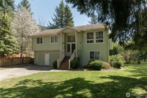6331 Overland Trail Maple Falls WA 98266