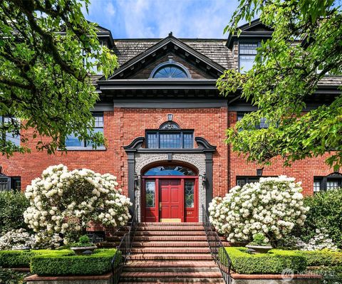 Photo of 941 11th Avenue E, Seattle, WA 98102 (MLS # 2516247)