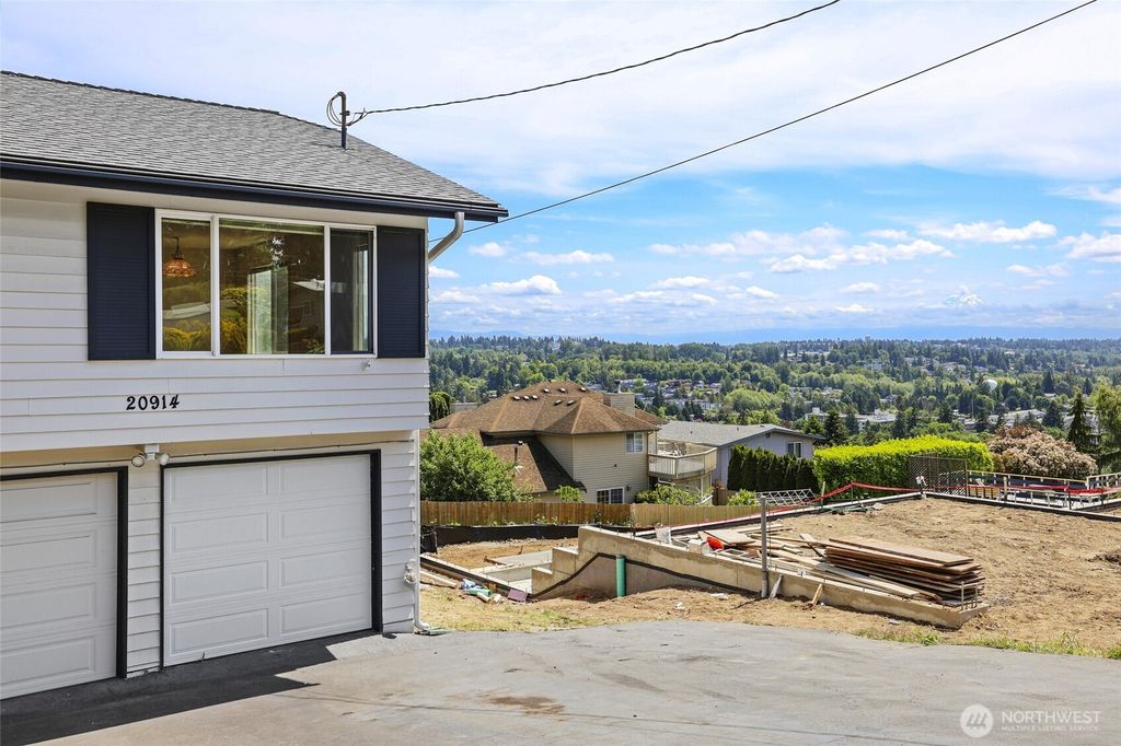 Photo of 20914 6th Avenue S, Des Moines, WA 98198 (MLS # 2379143)