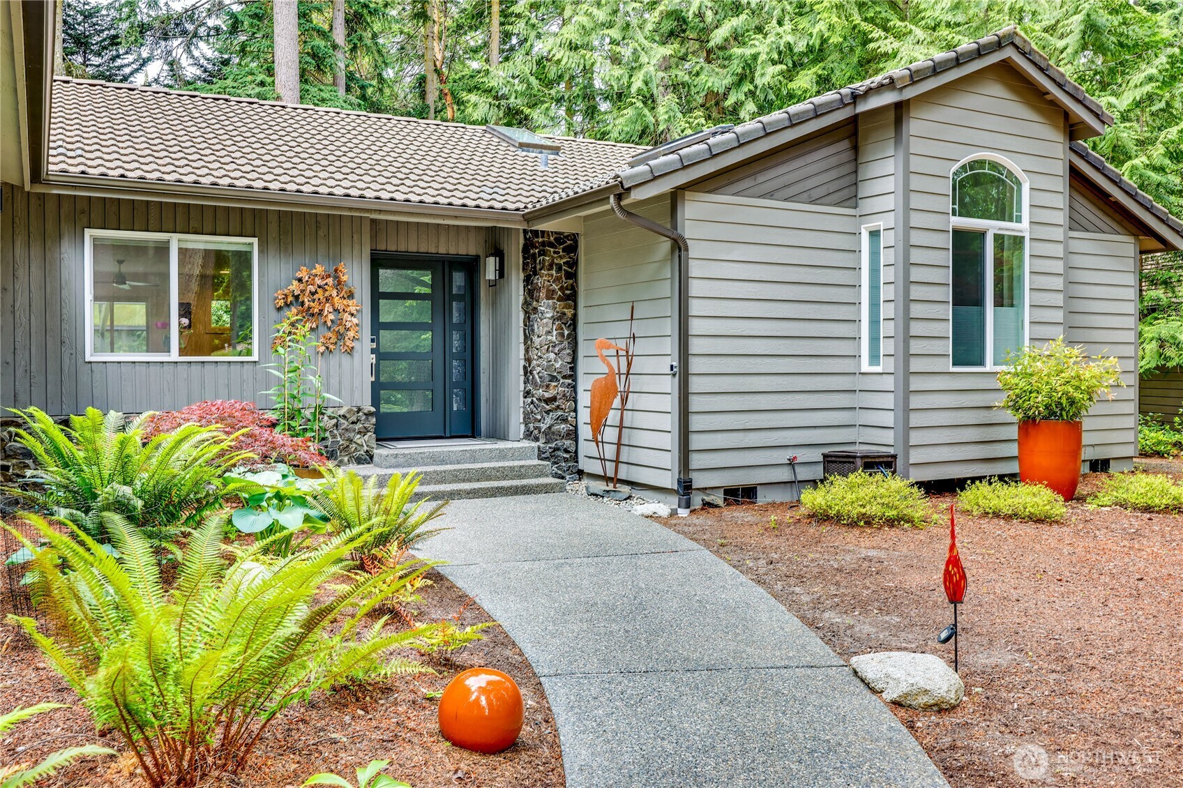 30 Hemlock Court
