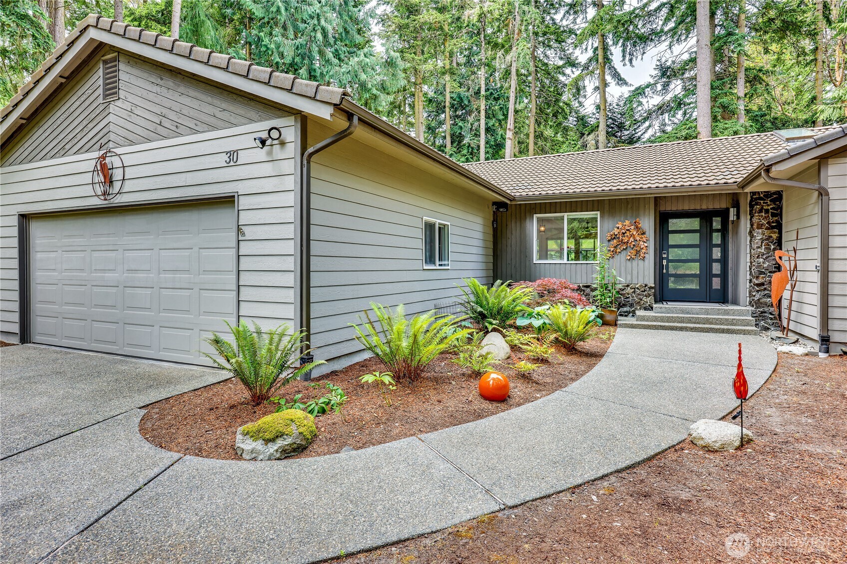30 Hemlock Court