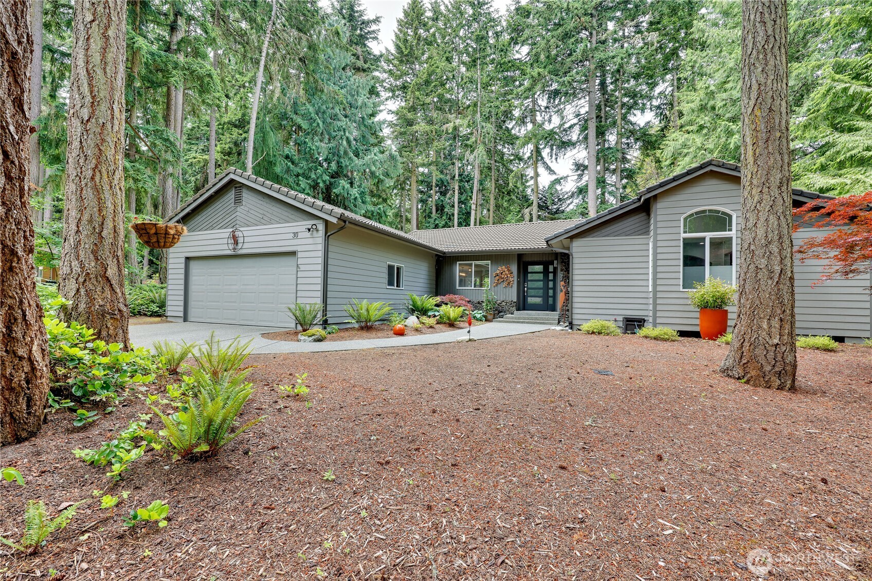 30 Hemlock Court