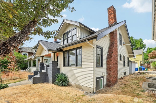 4545 5th Avenue NE, Seattle