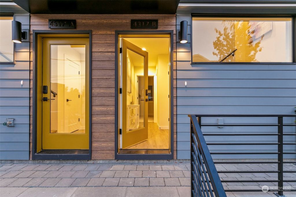 Photo of 4313 B Woodland Park Avenue N, Seattle, WA 98103 (MLS # 2173209)