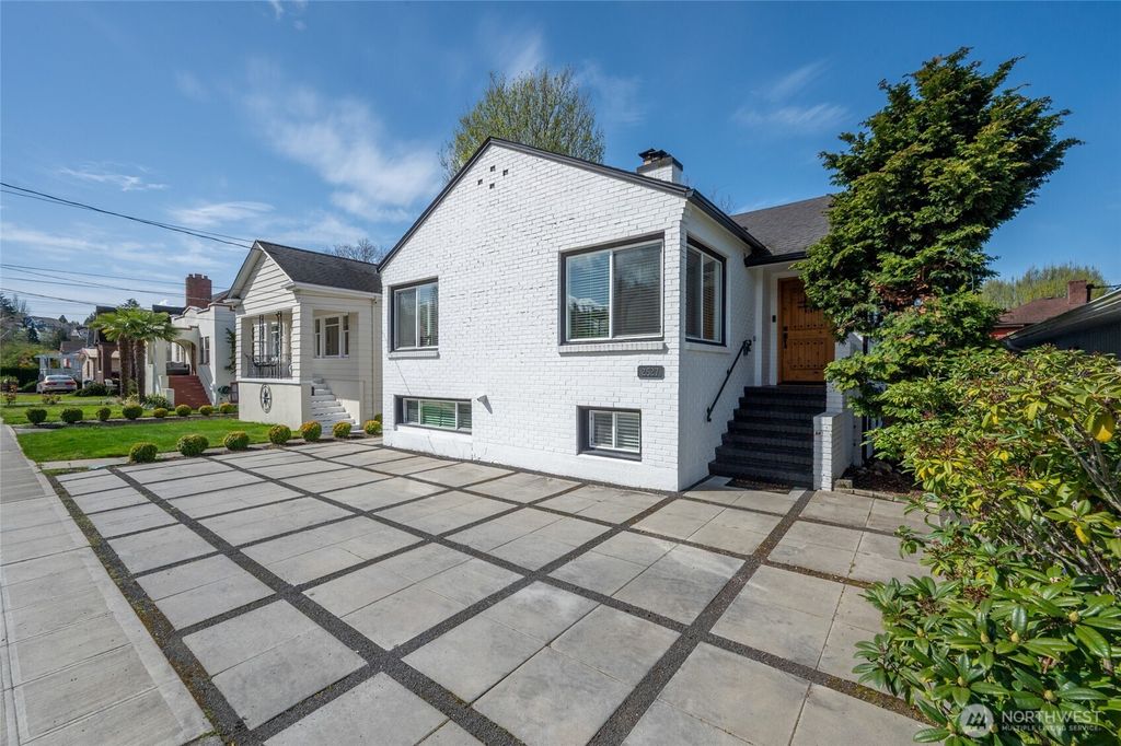 Photo of 2527 57th Avenue SW, Seattle, WA 98116 (MLS # 2348978)