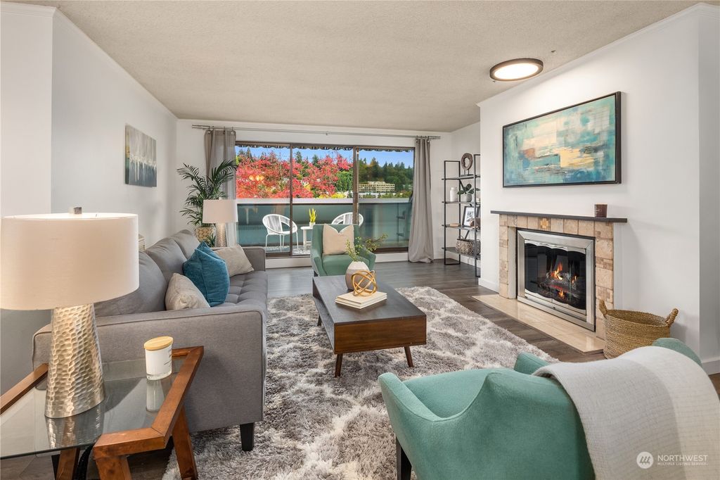 Photo of 3030 80th Avenue SE #504, Mercer Island, WA 98040 (MLS # 2166116)