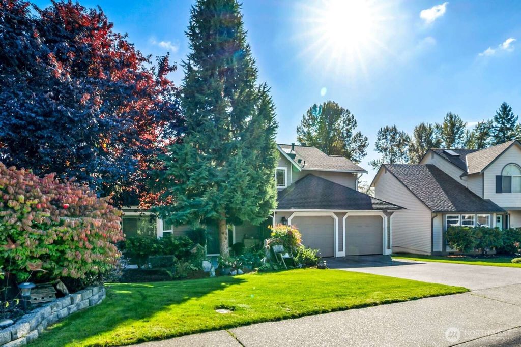 Photo of 19853 133rd Place SE, Renton, WA 98058 (MLS # 2444000)