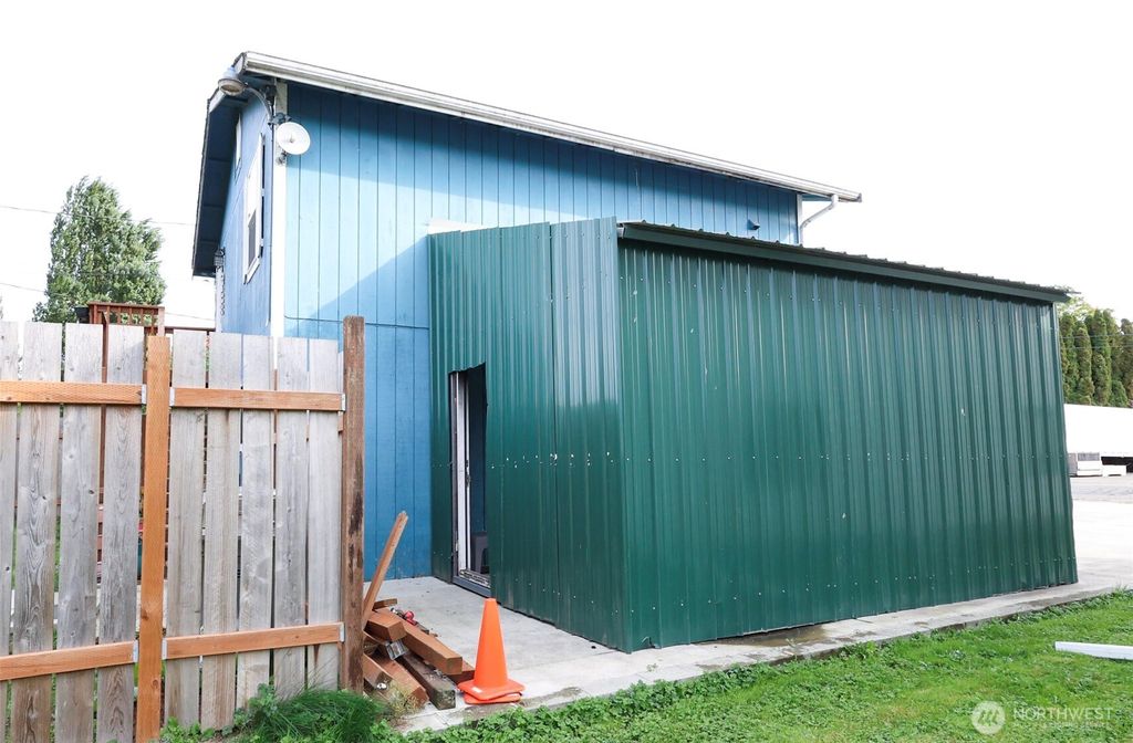 Photo of 136 First Street, Sumas, WA 98295 (MLS # 2444193)