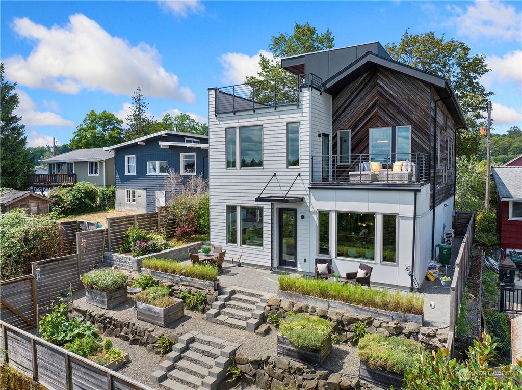 Photo of 4528 33rd Avenue S, Seattle, WA 98118 (MLS # 2307449)