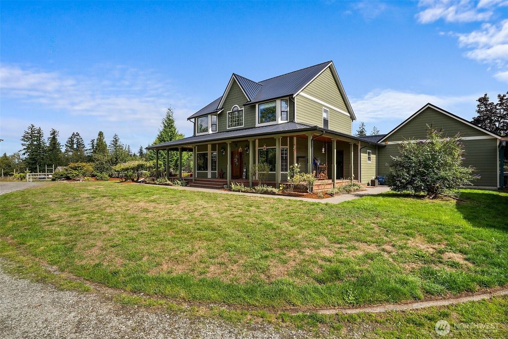 Photo of 47207 139th Avenue E, Eatonville, WA 98328 (MLS # 2495186)