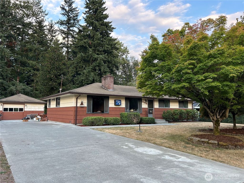Photo of 17436 129th Avenue SE, Renton, WA 98058 (MLS # 2415584)