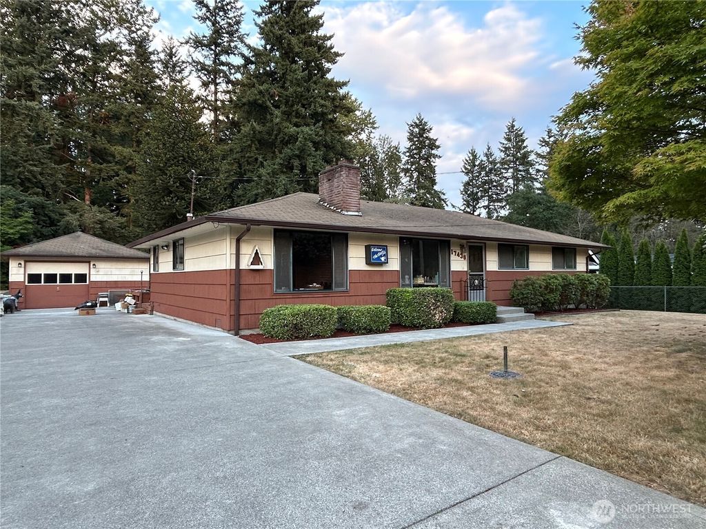 Photo of 17436 129th Avenue SE, Renton, WA 98058 (MLS # 2415584)