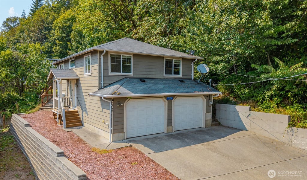 Photo of 7226 Franks Place, Concrete, WA 98237 (MLS # 2570614)
