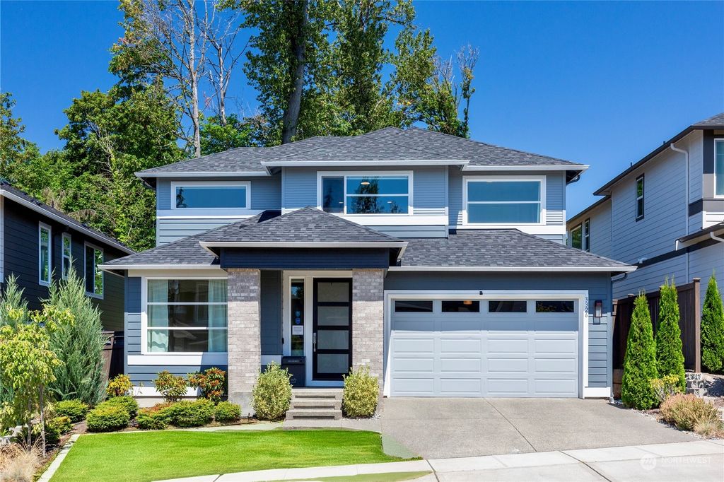 Photo of 3326 SE 18th Street, Renton, WA 98058 (MLS # 2267957)