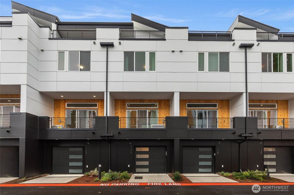 Photo of 1142 129th Court NE, Bellevue, WA 98005 (MLS # 2472251)