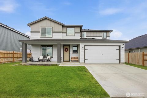 Photo of 717 L Street NE, Quincy, WA 98848 (MLS # 2530960)
