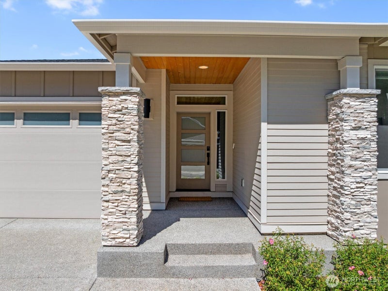 6392 Great Glen Road SW