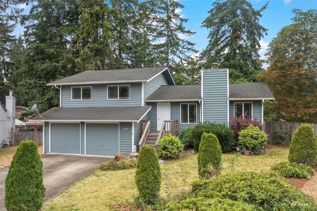 Photo of 26115 185th Court SE, Covington, WA 98042 (MLS # 1990119)