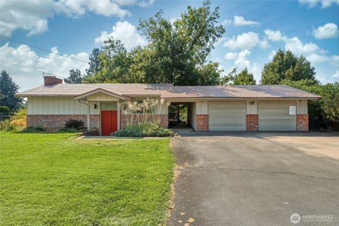 Photo of 39 Prospect Avenue, Walla Walla, WA 99362 (MLS # 2564943)
