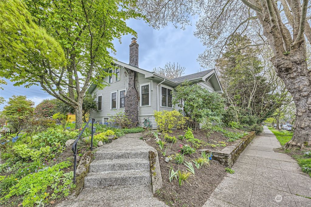 Photo of 2219 N 46th Street, Seattle, WA 98103 (MLS # 2224140)