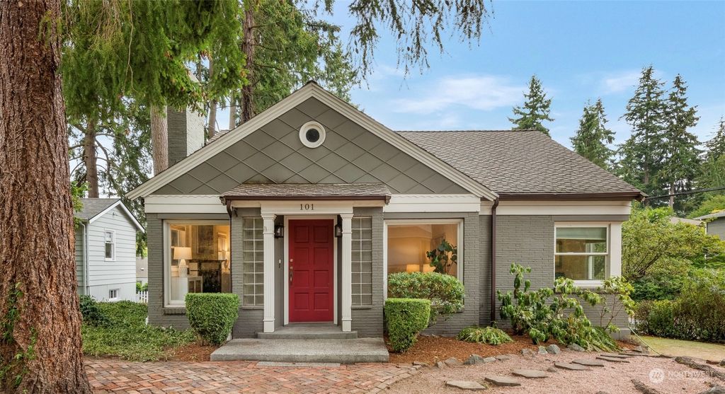 Photo of 101 N 144th Street, Seattle, WA 98133 (MLS # 1999240)
