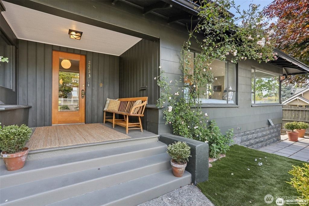 Photo of 2233 2nd Avenue W, Seattle, WA 98119 (MLS # 2445651)