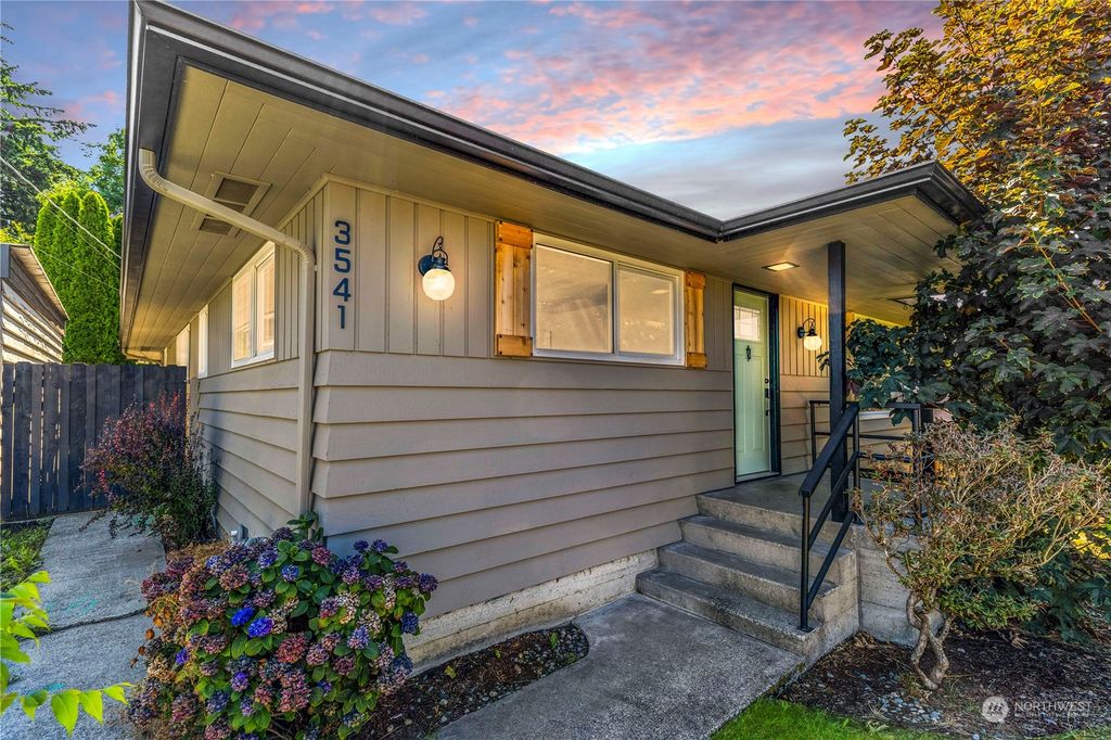 Photo of 3541 SW 97th Street, Seattle, WA 98126 (MLS # 2322413)