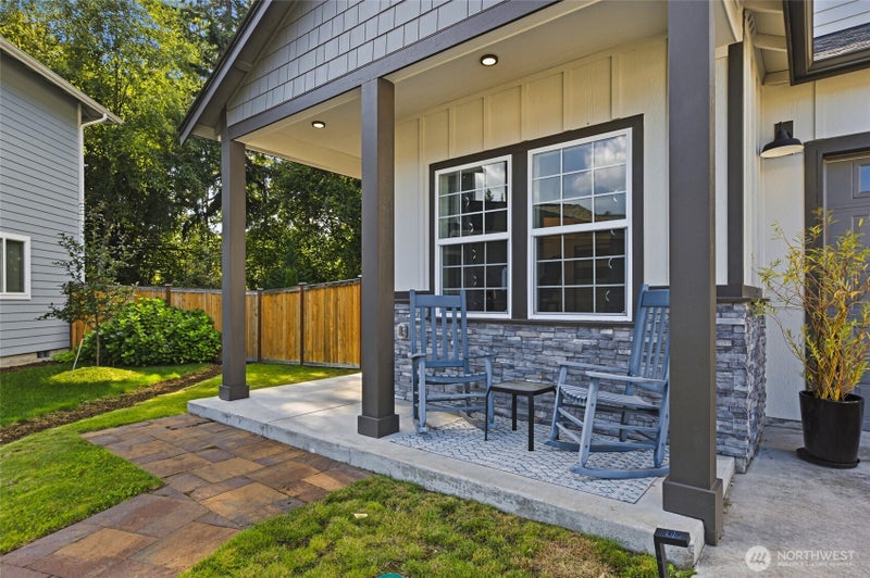 8593 Kimmie Loop SW