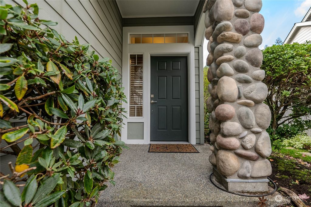 Photo of 559 Elma Place NE, Renton, WA 98059 (MLS # 2308712)