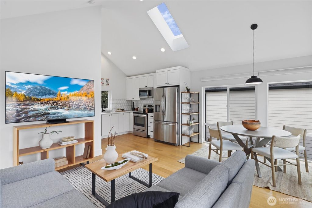 Photo of 10055 8th Avenue NW #B, Seattle, WA 98177 (MLS # 2506529)