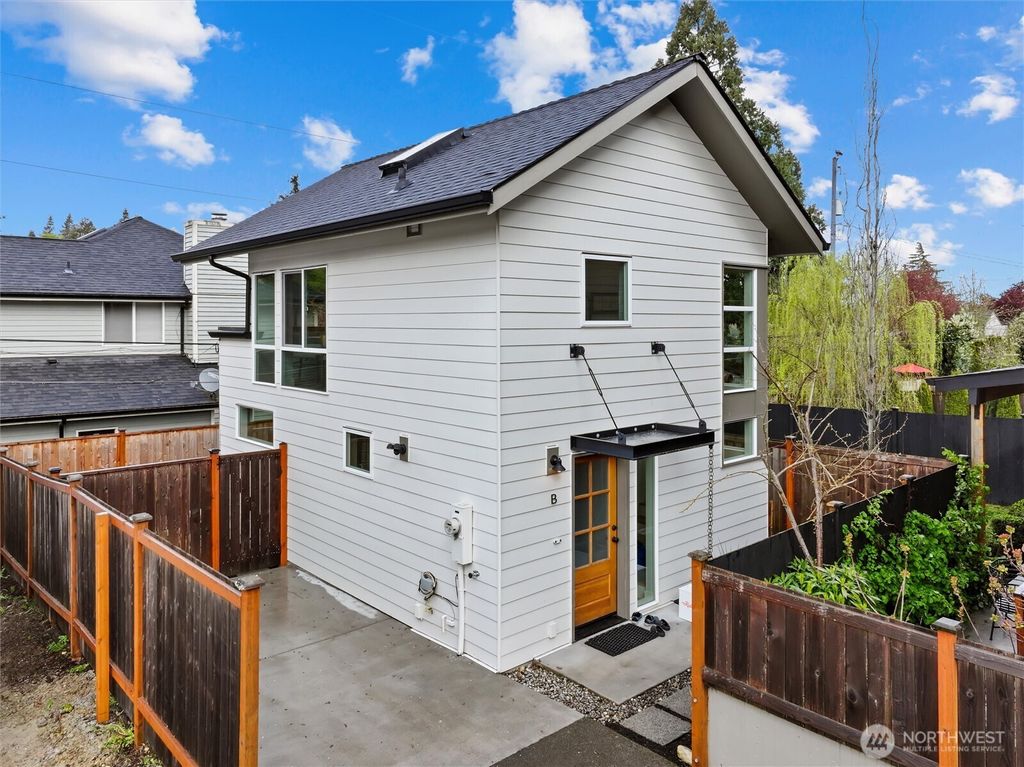 Photo of 10055 8th Avenue NW #B, Seattle, WA 98177 (MLS # 2506529)