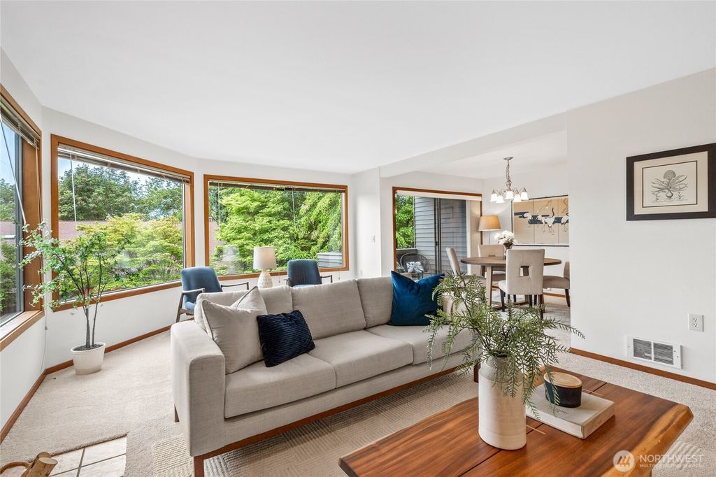Photo of 2620 4th Avenue N #603, Seattle, WA 98109 (MLS # 2423552)
