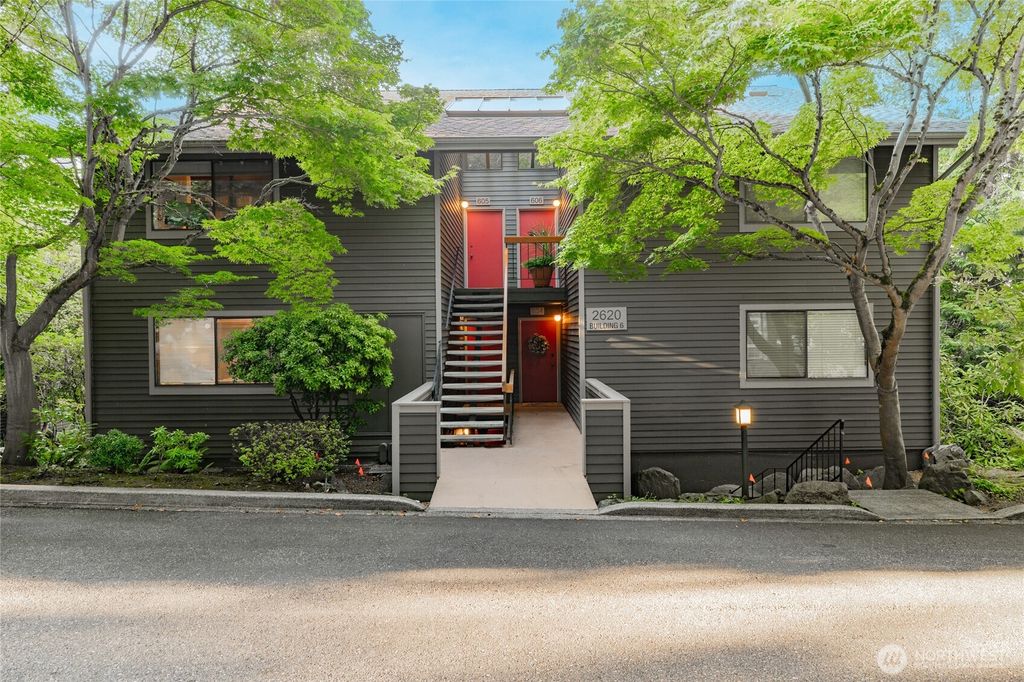 Photo of 2620 4th Avenue N #603, Seattle, WA 98109 (MLS # 2423552)