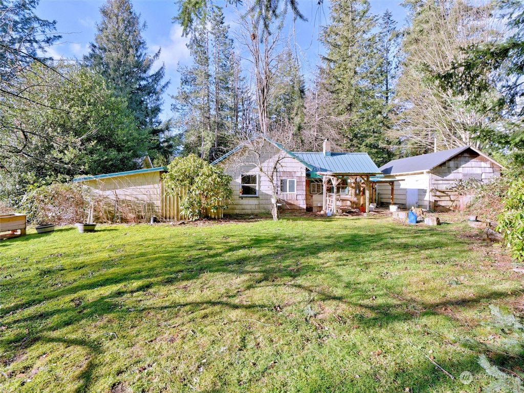 Photo of 1102 Stilson Avenue SE, North Bend, WA 98045 (MLS # 2321630)